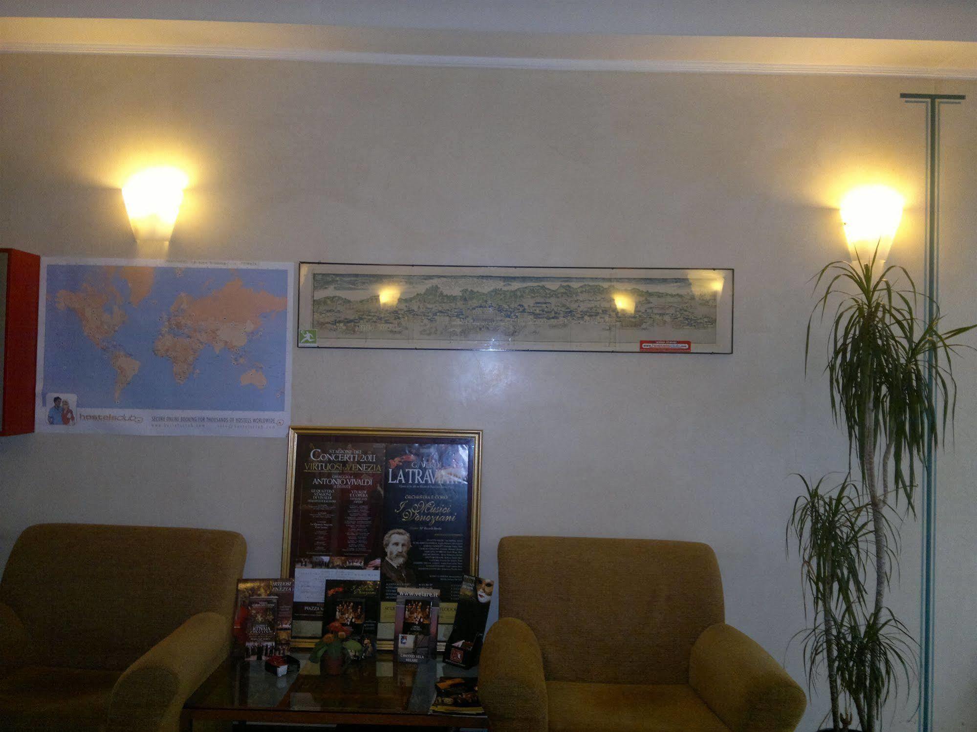 Hotel Giovannina Mestre Buitenkant foto
